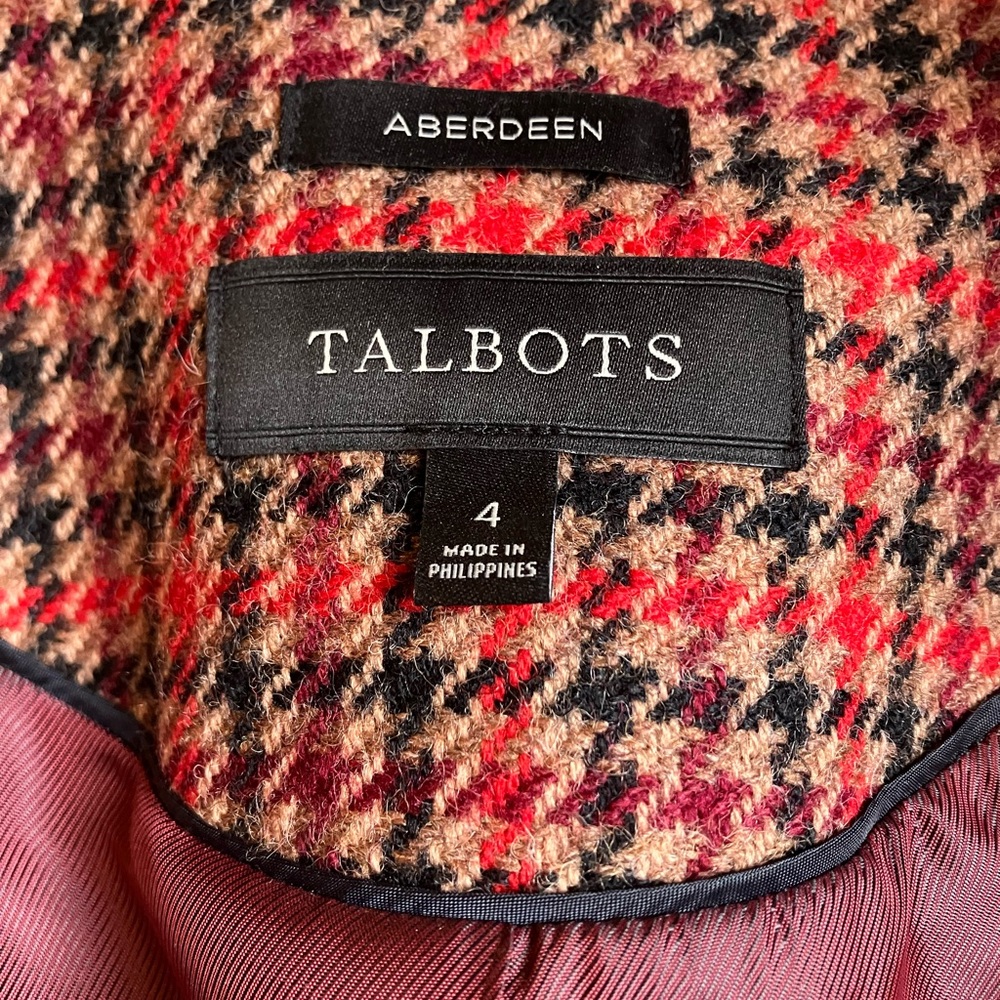 Red Houndstooth Blazer Wool Blend Crest Buttons Fully Lined Size 4 Talbots - Picture 2 of 10